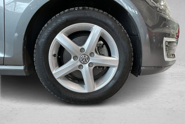 2019 VOLKSWAGEN GOLF - 19