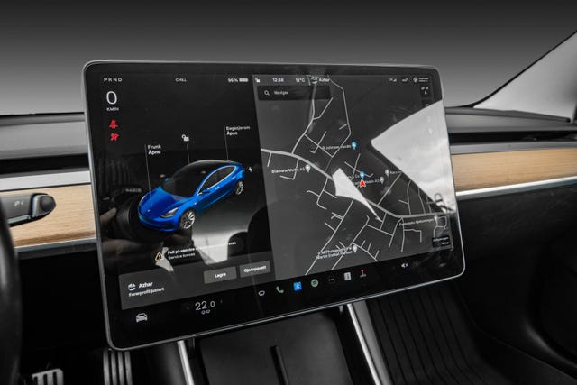 2019 TESLA MODEL 3 - 16