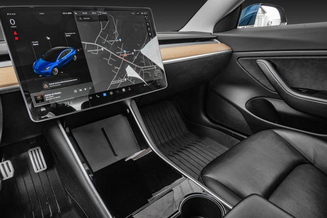 2019 TESLA MODEL 3 - 15