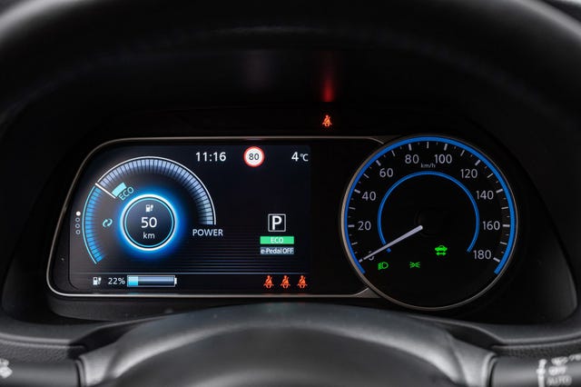 2022 NISSAN LEAF - 14