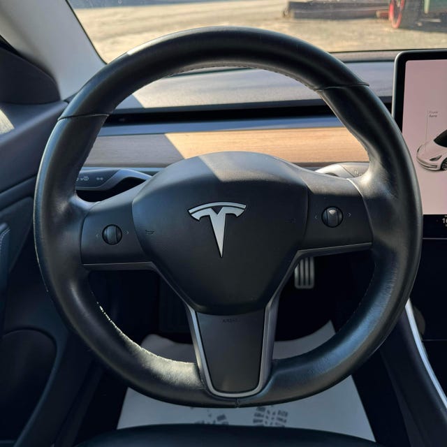 2019 TESLA MODEL 3 - 37
