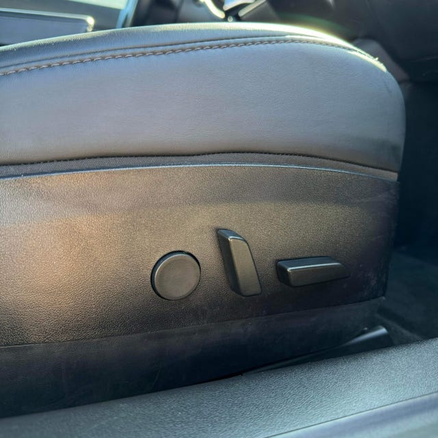 2019 TESLA MODEL 3 - 28