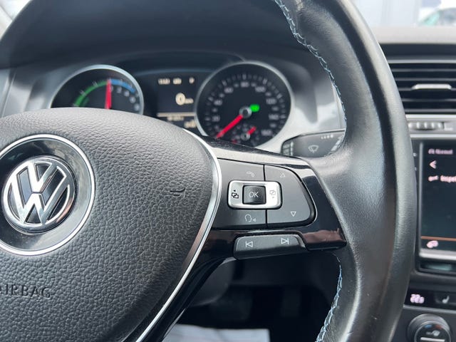 2015 VOLKSWAGEN GOLF - 16