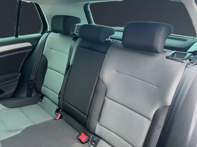 2015 VOLKSWAGEN GOLF - 11