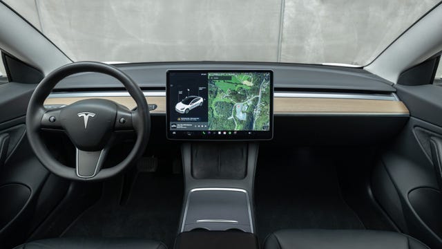 2021 TESLA MODEL 3 - 27