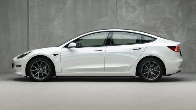 5YJ3E7EB9MF881287 2021 TESLA MODEL 3-1