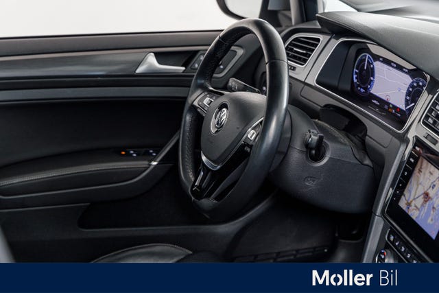 2018 VOLKSWAGEN GOLF - 18