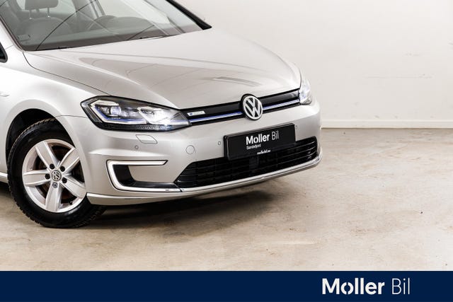 WVWZZZAUZJ8907928 2018 VOLKSWAGEN GOLF-2
