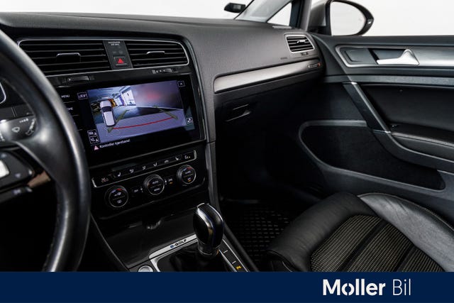 2018 VOLKSWAGEN GOLF - 21