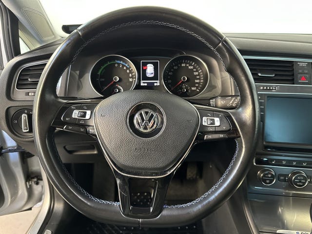 2015 VOLKSWAGEN GOLF - 13