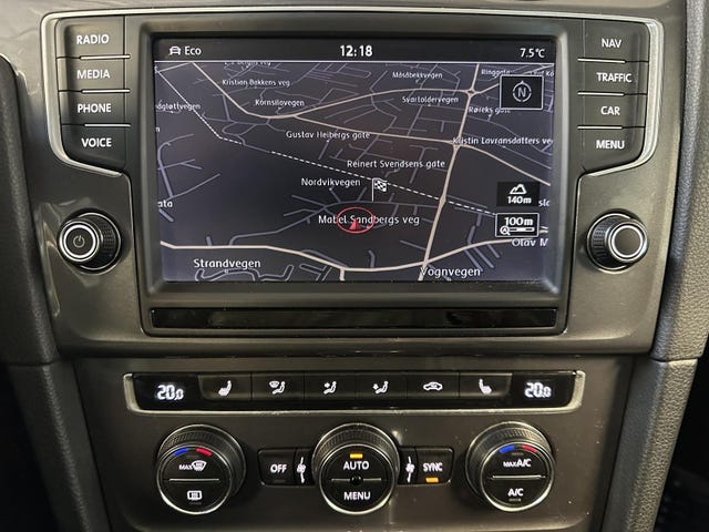 2015 VOLKSWAGEN GOLF - 23