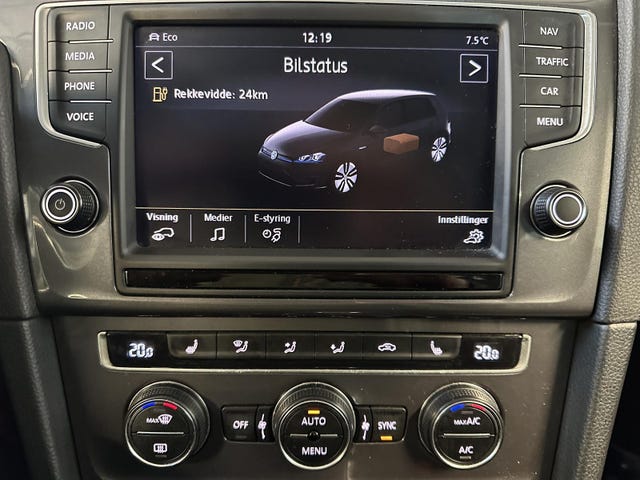 2015 VOLKSWAGEN GOLF - 21