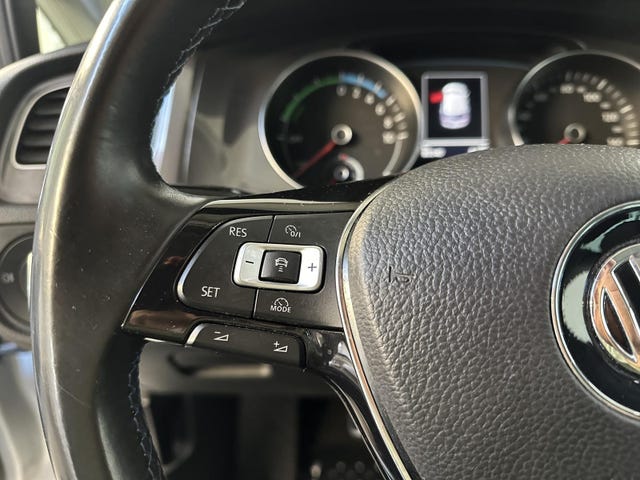 2015 VOLKSWAGEN GOLF - 14