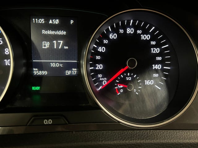 2015 VOLKSWAGEN GOLF - 19
