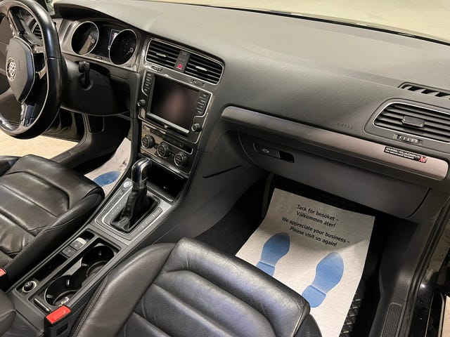 2015 VOLKSWAGEN GOLF - 16