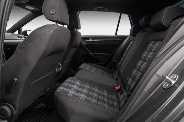 2019 VOLKSWAGEN GOLF - 21