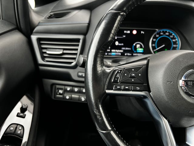 2018 NISSAN LEAF - 14