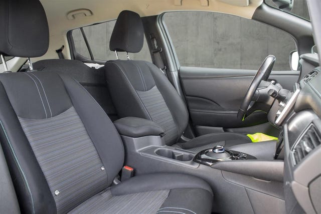 2018 NISSAN LEAF - 18