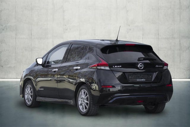 SJNFAAZE1U0006644 2018 NISSAN LEAF-2