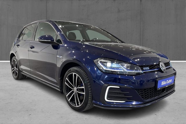 WVWZZZAUZJW802214 2018 VOLKSWAGEN GOLF-2