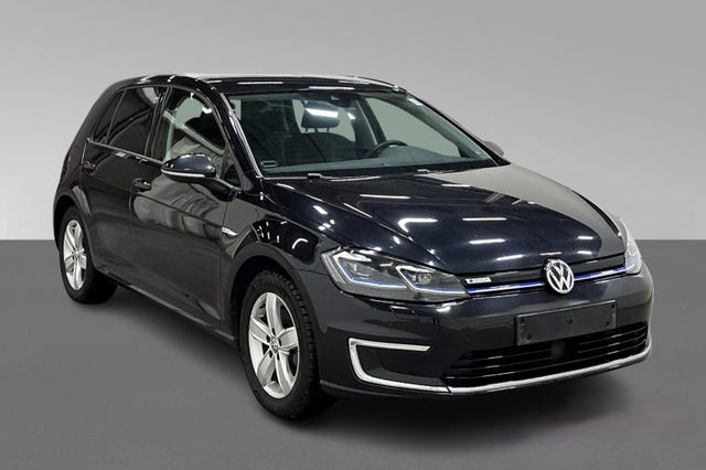 WVWZZZAUZJ8901094 2018 VOLKSWAGEN GOLF-4