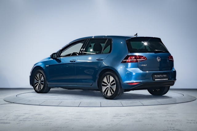 2015 VOLKSWAGEN GOLF - 9