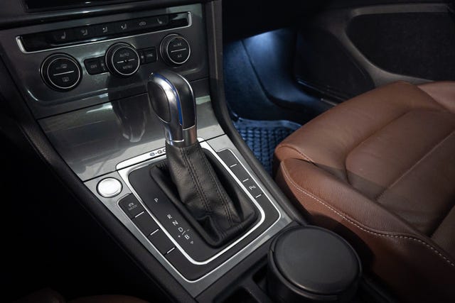 2015 VOLKSWAGEN GOLF - 14