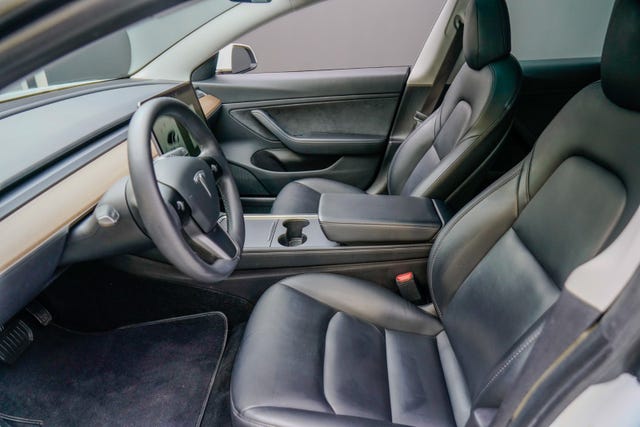 2021 TESLA MODEL 3 - 8
