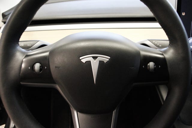 2021 TESLA MODEL 3 - 11