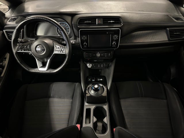 2018 NISSAN LEAF - 9