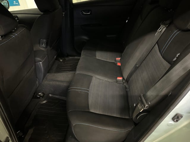 2018 NISSAN LEAF - 31