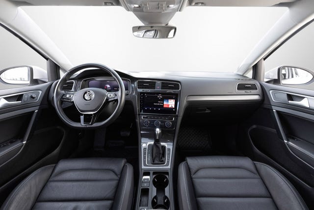 2019 VOLKSWAGEN GOLF - 13