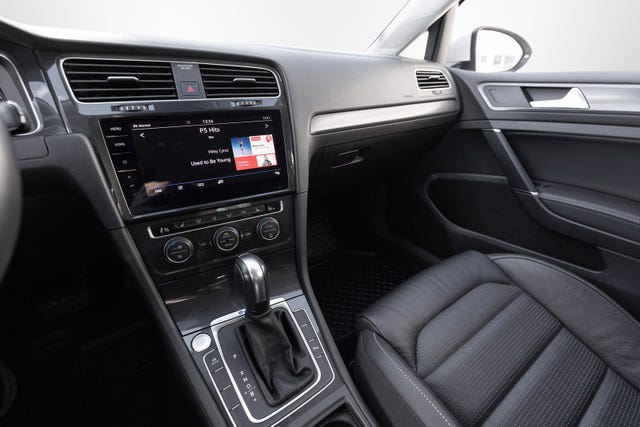 2019 VOLKSWAGEN GOLF - 12