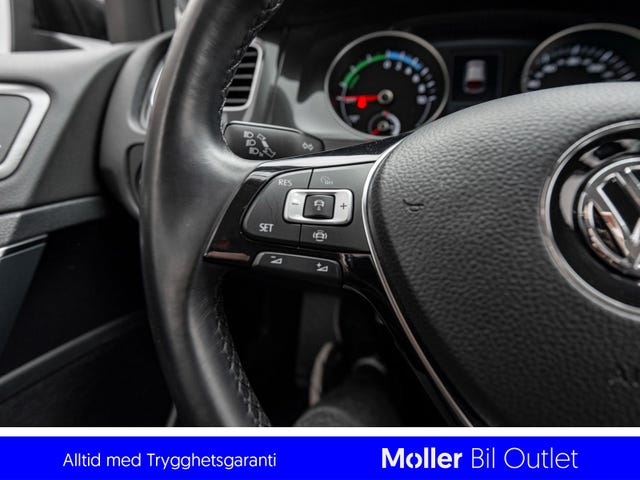 2019 VOLKSWAGEN GOLF - 19
