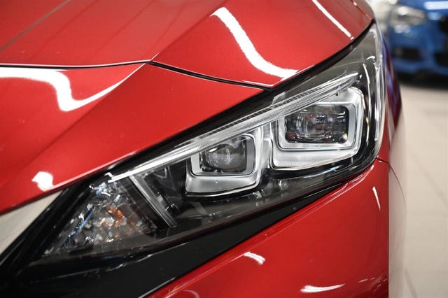 2022 NISSAN LEAF - 9