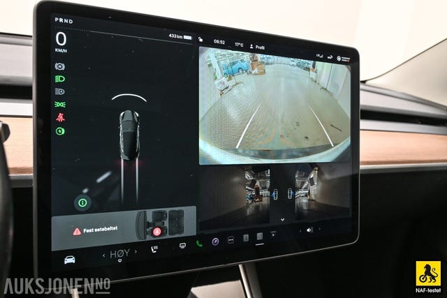 2019 TESLA MODEL 3 - 24