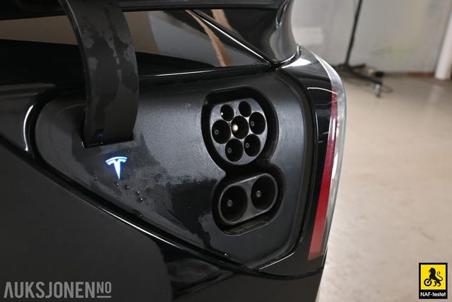 2019 TESLA MODEL 3 - 41