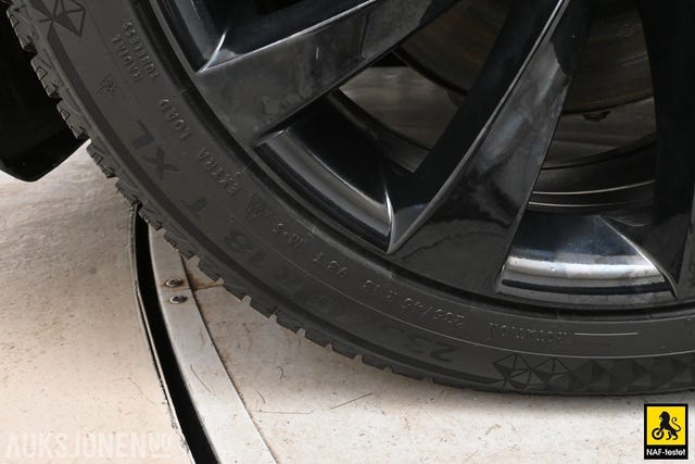 2019 TESLA MODEL 3 - 35