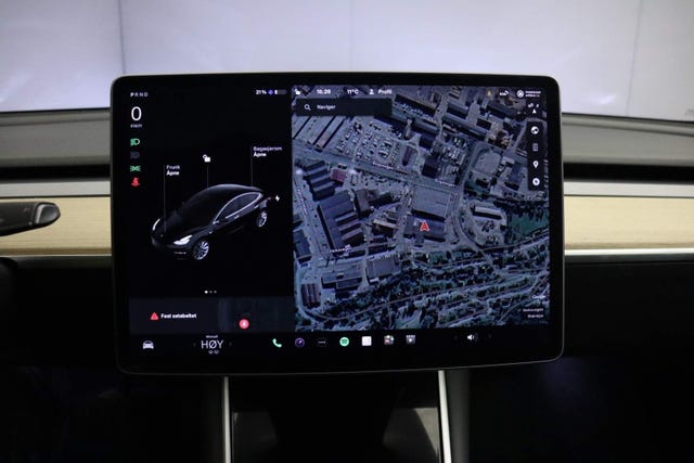 2019 TESLA MODEL 3 - 22