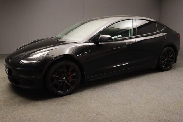 5YJ3E7EB2KF460752 2019 TESLA MODEL 3-4