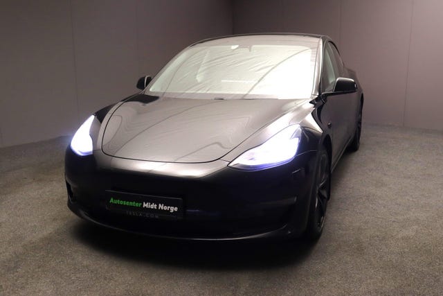 5YJ3E7EB2KF460752 2019 TESLA MODEL 3-2