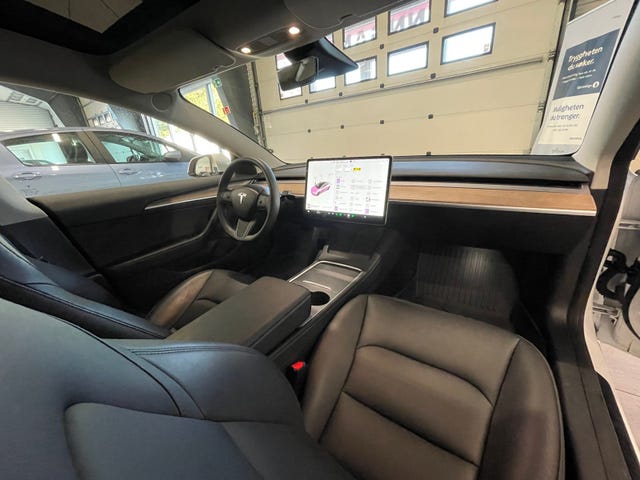 2021 TESLA MODEL 3 - 9