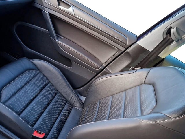 2019 VOLKSWAGEN GOLF - 16