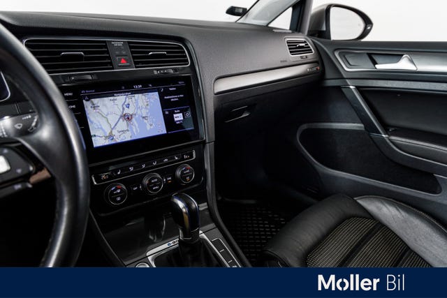 2018 VOLKSWAGEN GOLF - 22