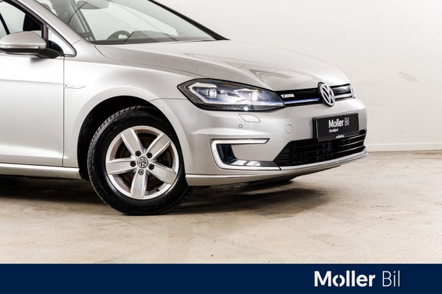 WVWZZZAUZJ8907928 2018 VOLKSWAGEN GOLF-1