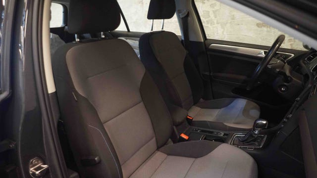 2015 VOLKSWAGEN GOLF - 29