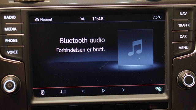 2015 VOLKSWAGEN GOLF - 25
