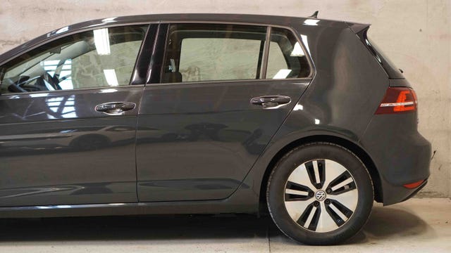 2015 VOLKSWAGEN GOLF - 19