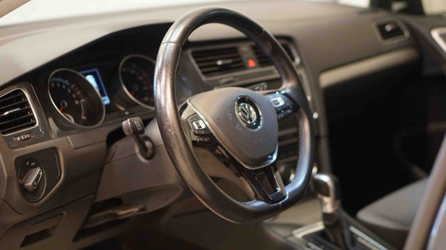 2015 VOLKSWAGEN GOLF - 21