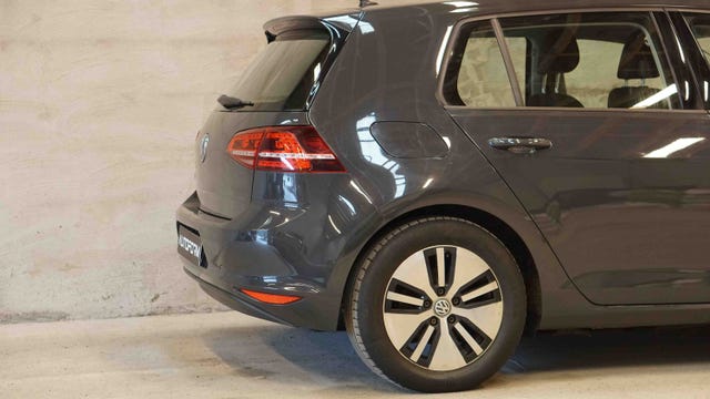 2015 VOLKSWAGEN GOLF - 11